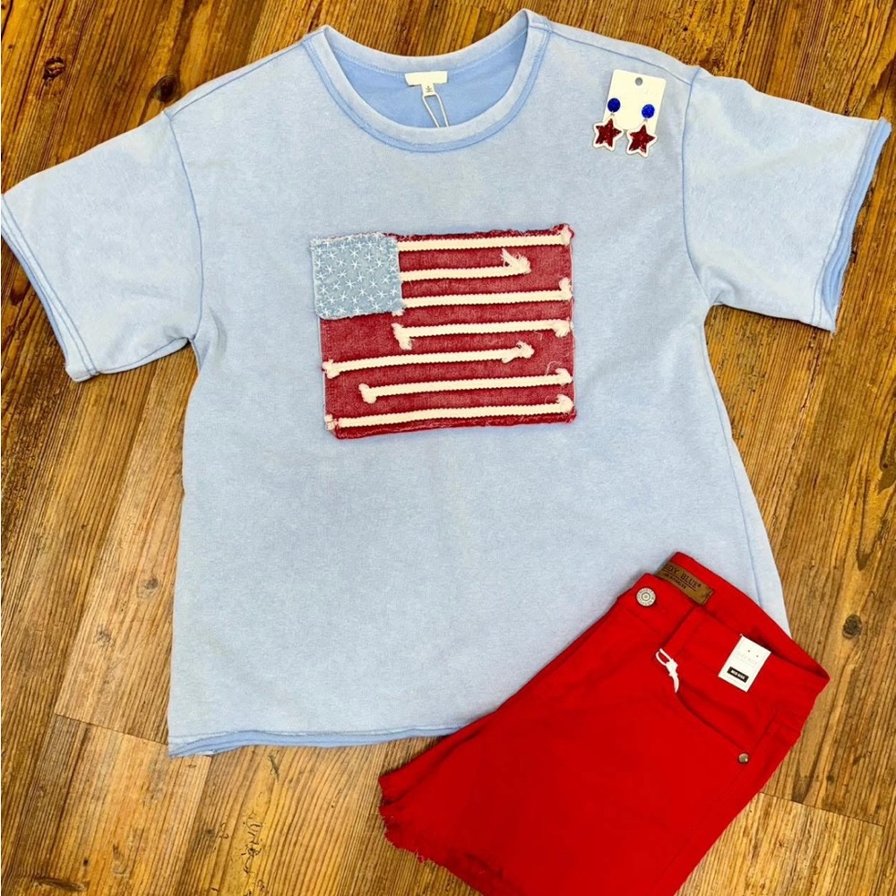 Blue flag patch short sleeve top - EUC